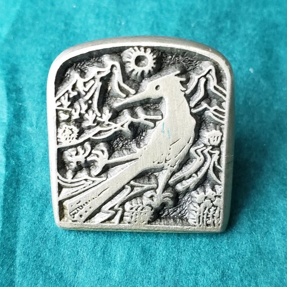 2/10$ Silver tone bird with landscape pin - Picture 2 of 4